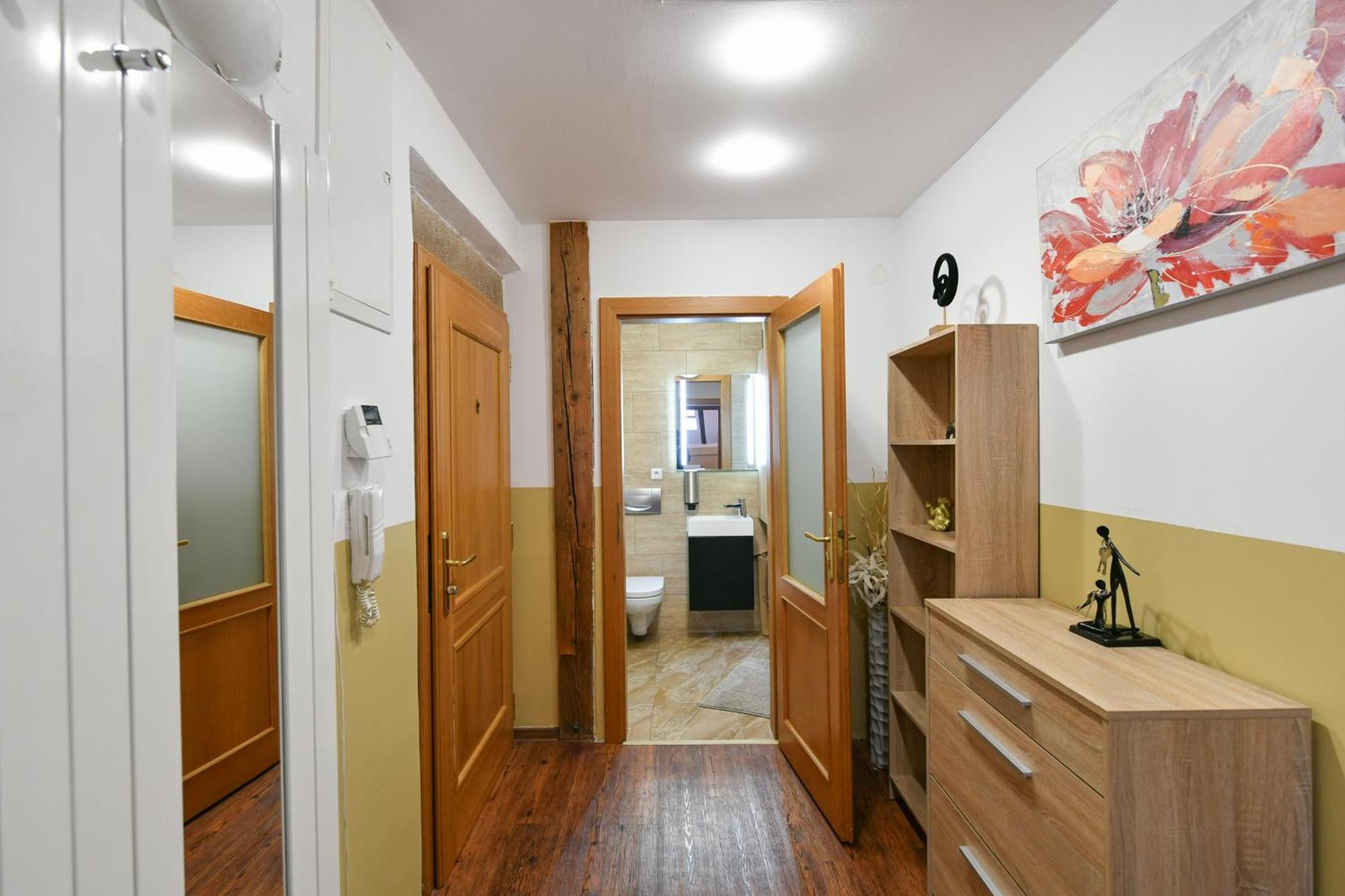 Amazing Charles Bridge Apartment Praha Eksteriør bilde