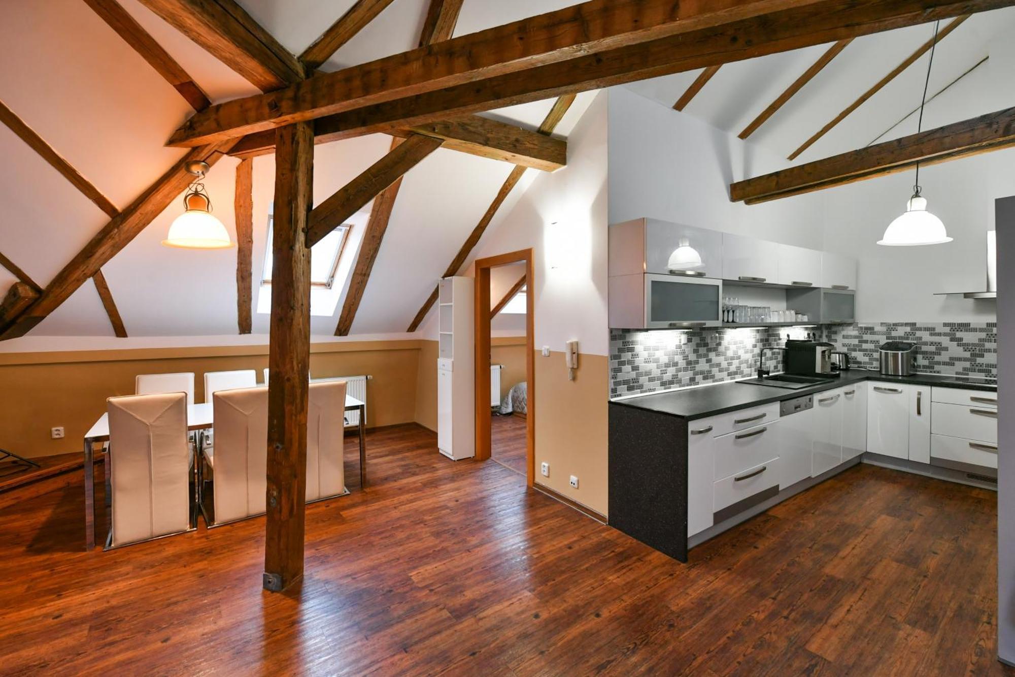 Amazing Charles Bridge Apartment Praha Eksteriør bilde