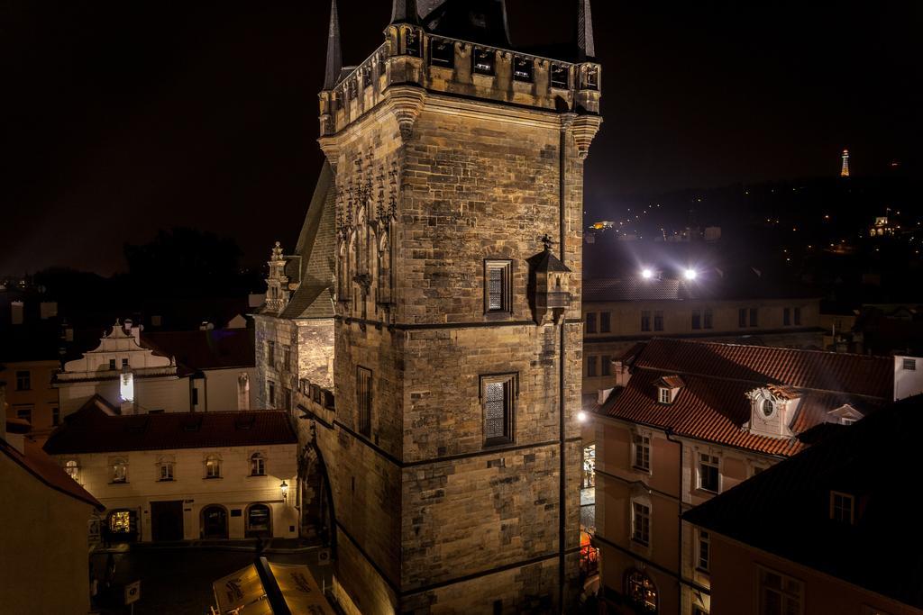 Amazing Charles Bridge Apartment Praha Rom bilde