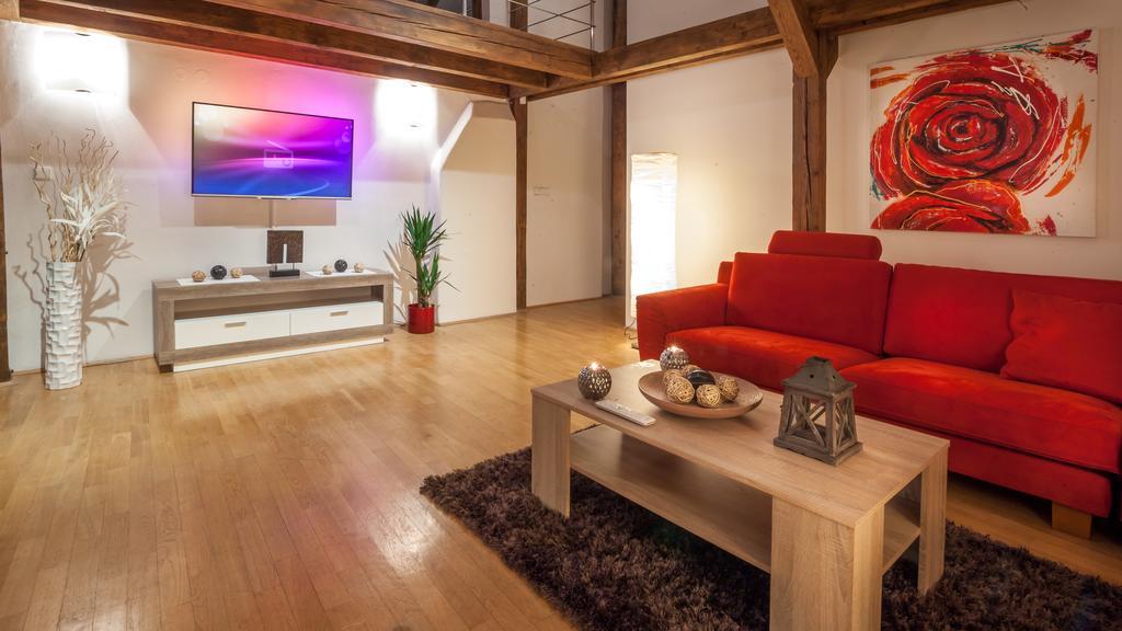 Amazing Charles Bridge Apartment Praha Rom bilde