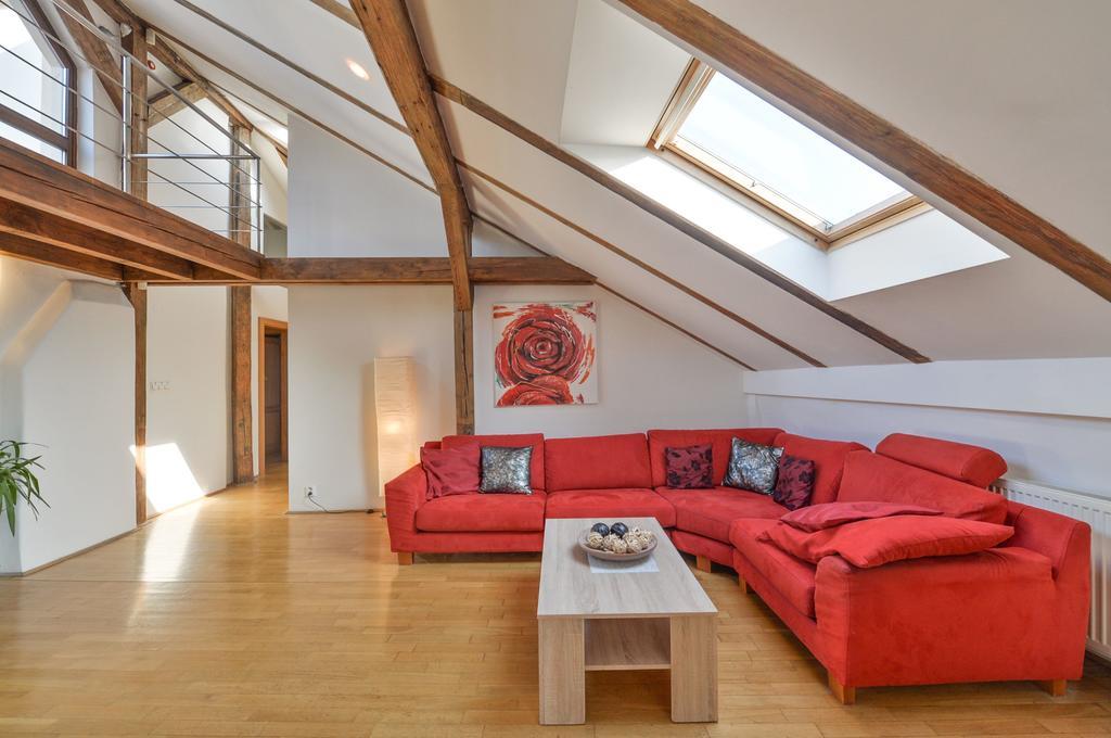 Amazing Charles Bridge Apartment Praha Eksteriør bilde